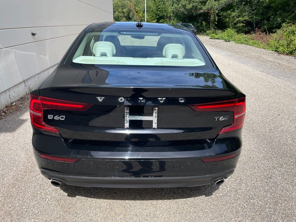 Used 2019 Blackstone Volvo T6 Momentum image 6
