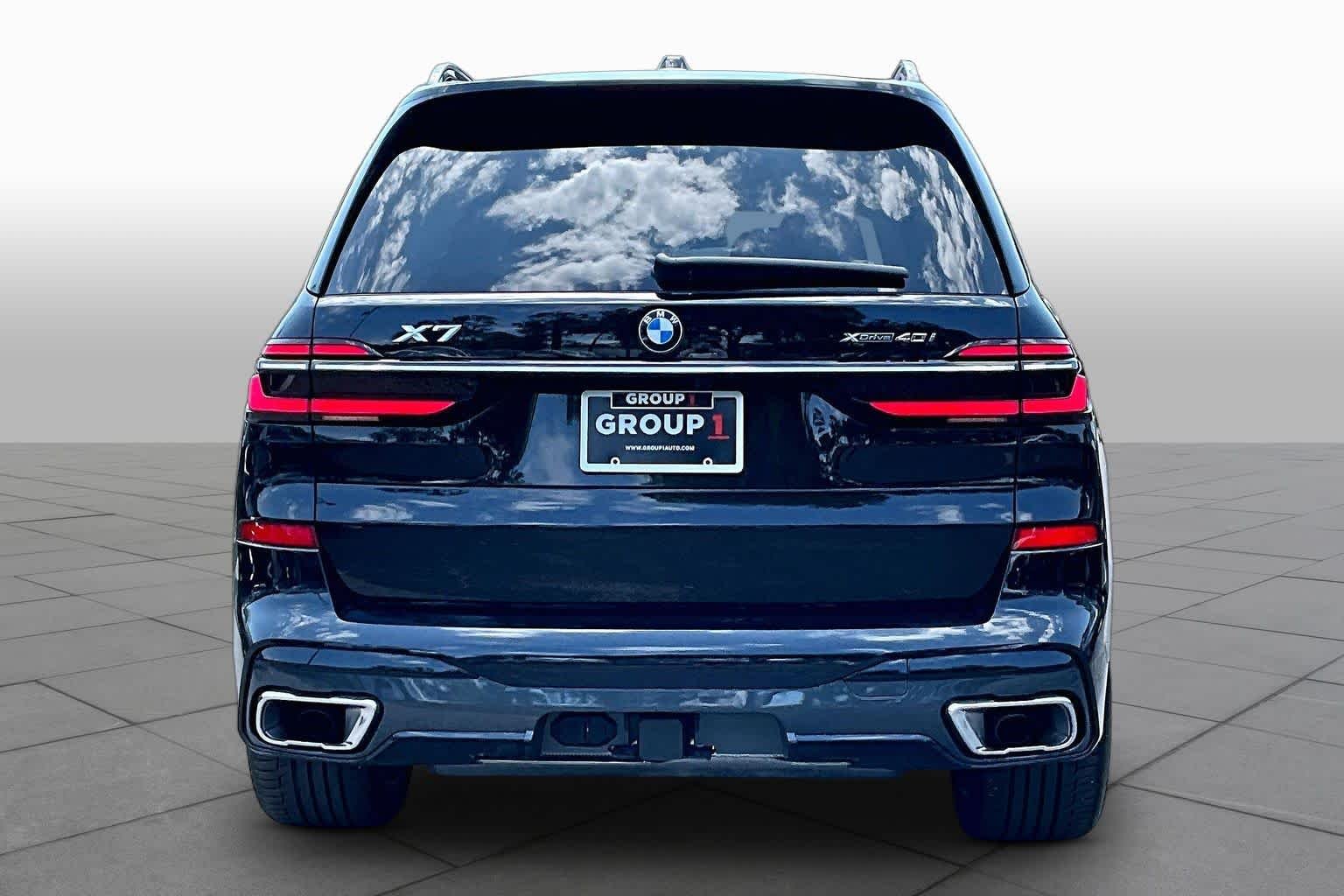 Certified Used 2026 Black Sapphire Metallic BMW xDrive40i image 5