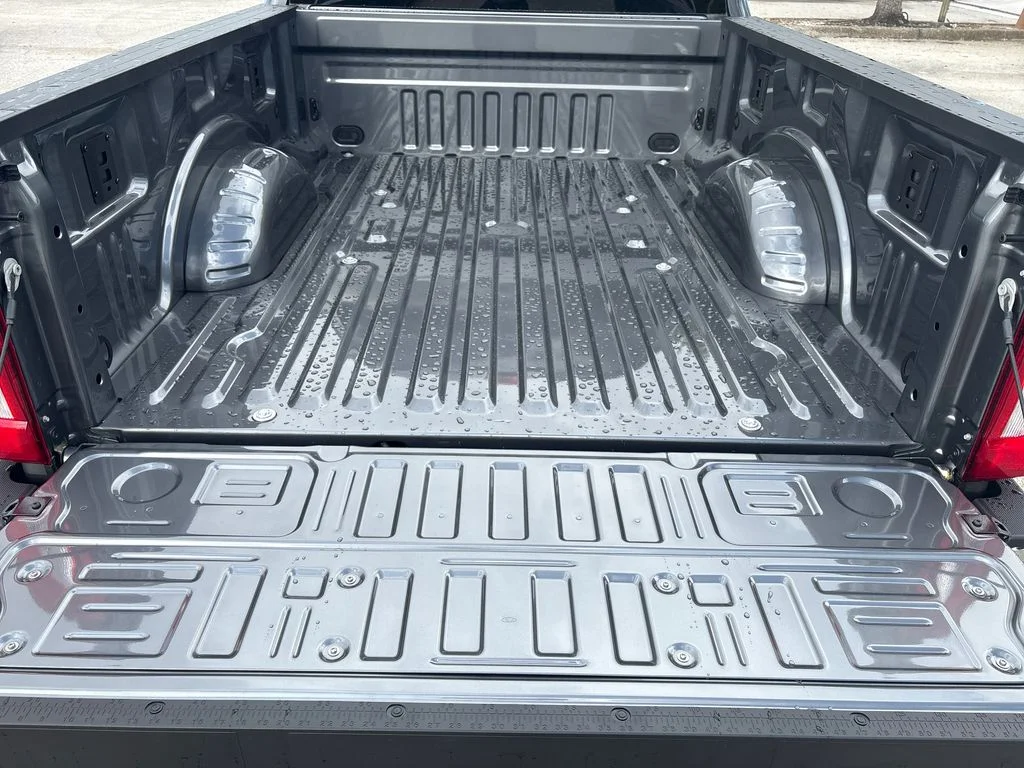 New 2026 Gray Ford XLT image 21