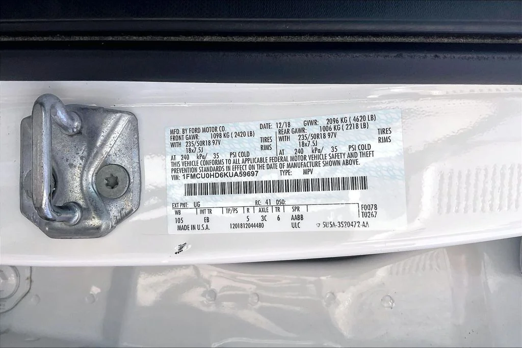 Certified Used 2019 White Platinum Clearcoat Metallic Ford SEL image 34
