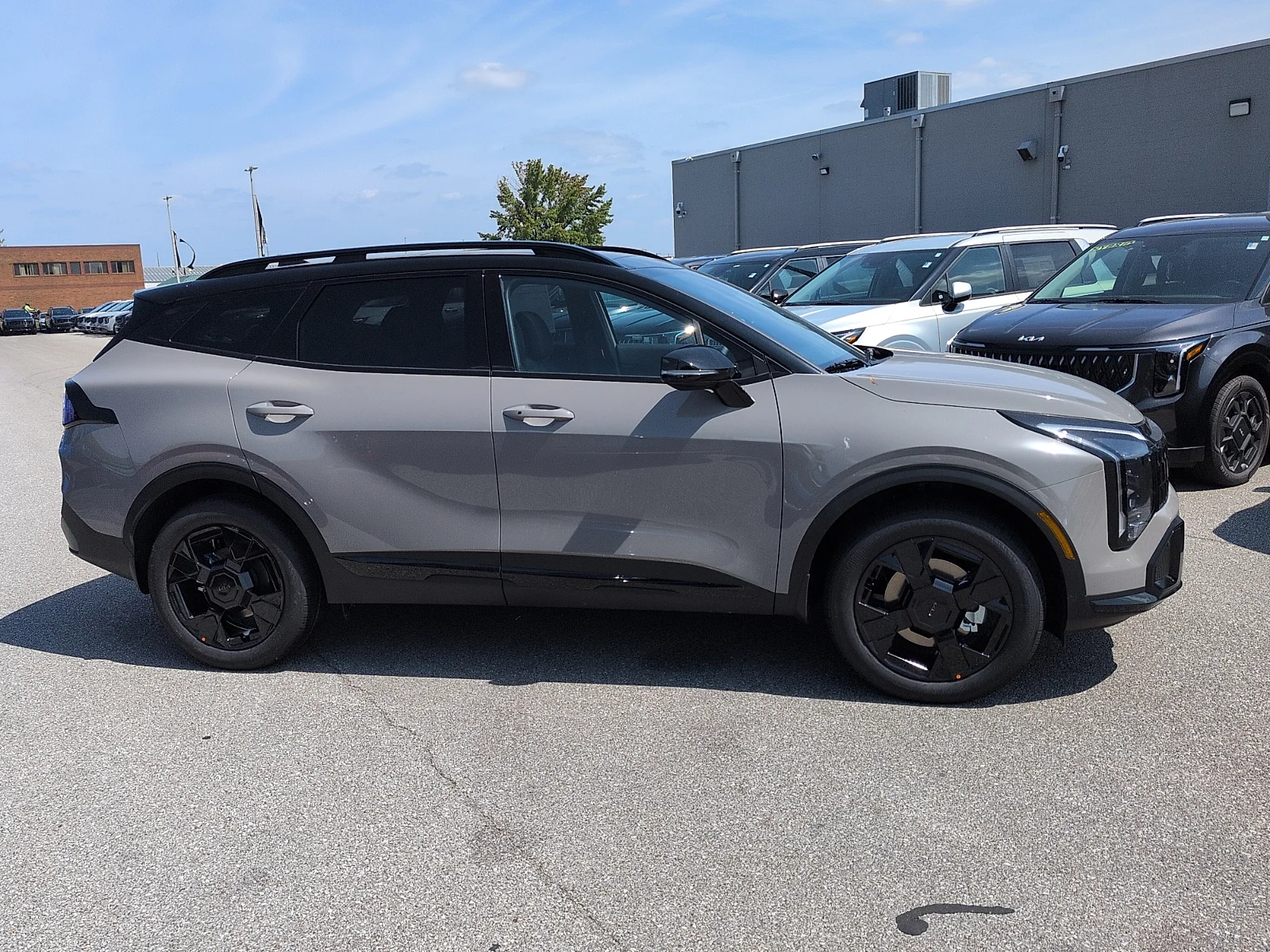 New 2027 Road Rider Brown Kia X-Line image 2