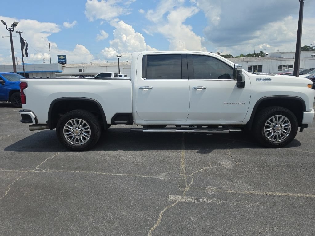 Used 2023 SUMMIT WHITE Chevrolet High Country image 12
