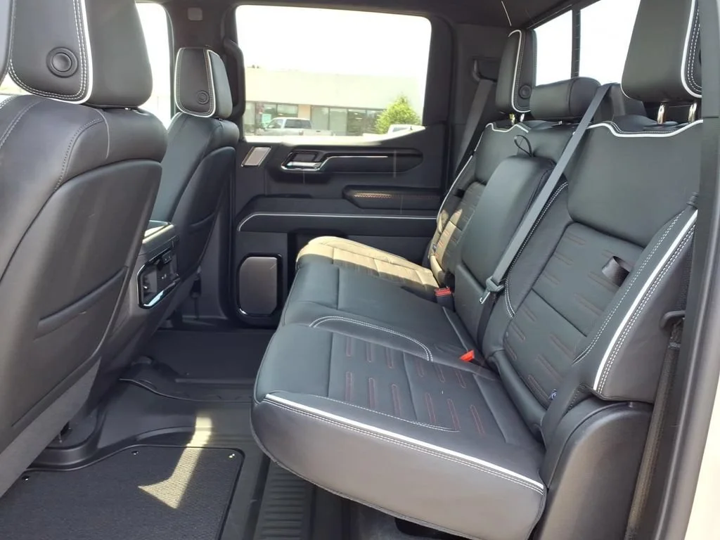 2026 GMC Sierra 1500 AT4X - Photo 20