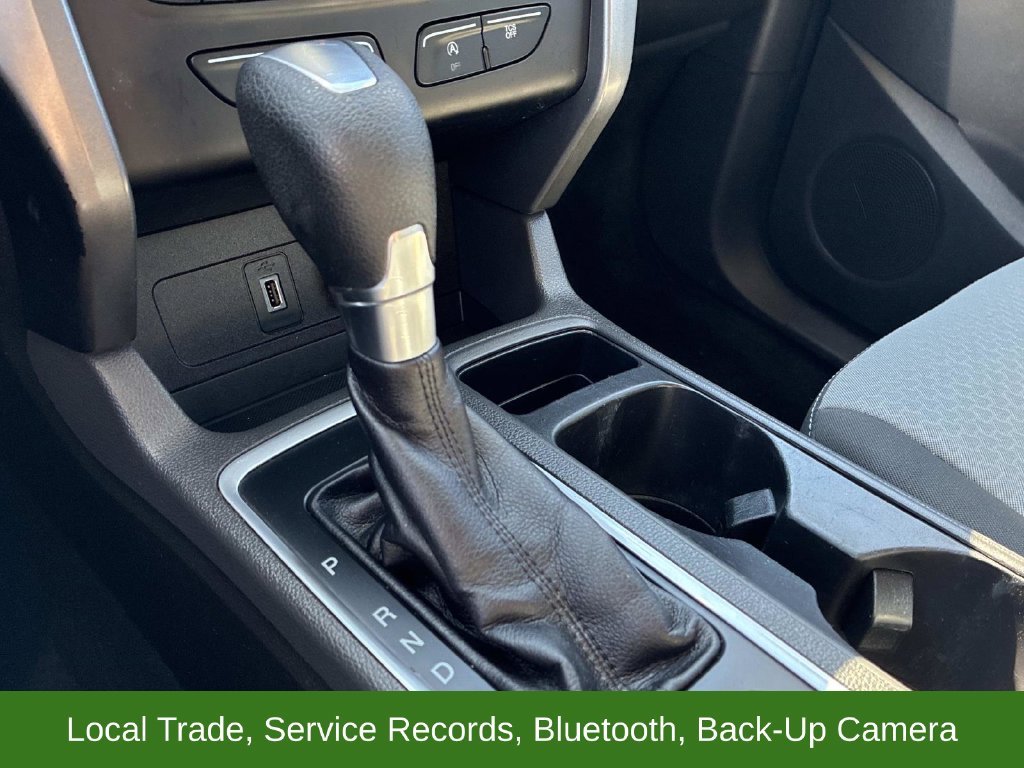Used 2017 Black Ford SE image 27