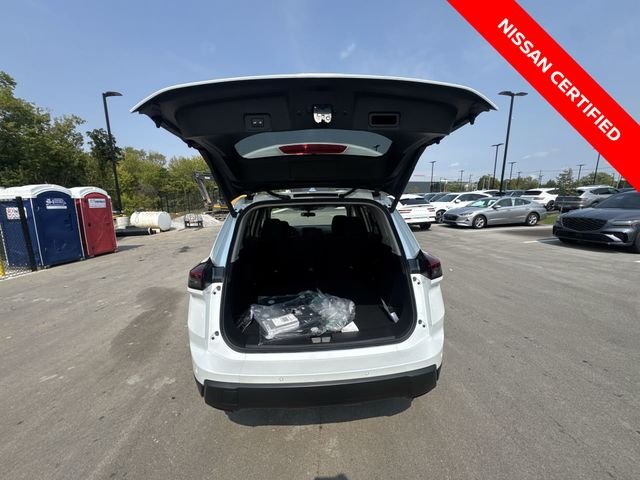 Used 2026 White Nissan SV image 22