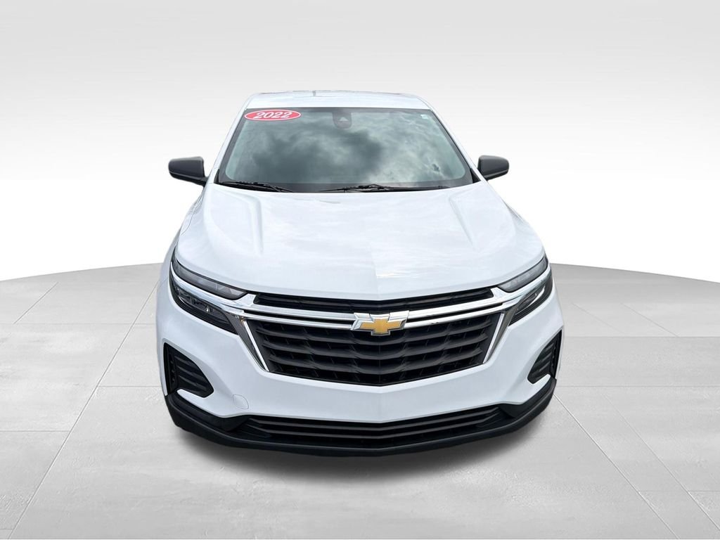 Used 2022 White Chevrolet LS image 8