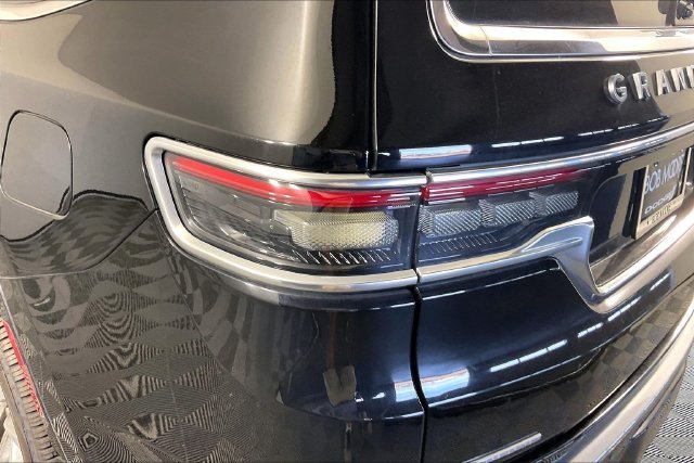 Used 2022 Black Jeep Series II image 18