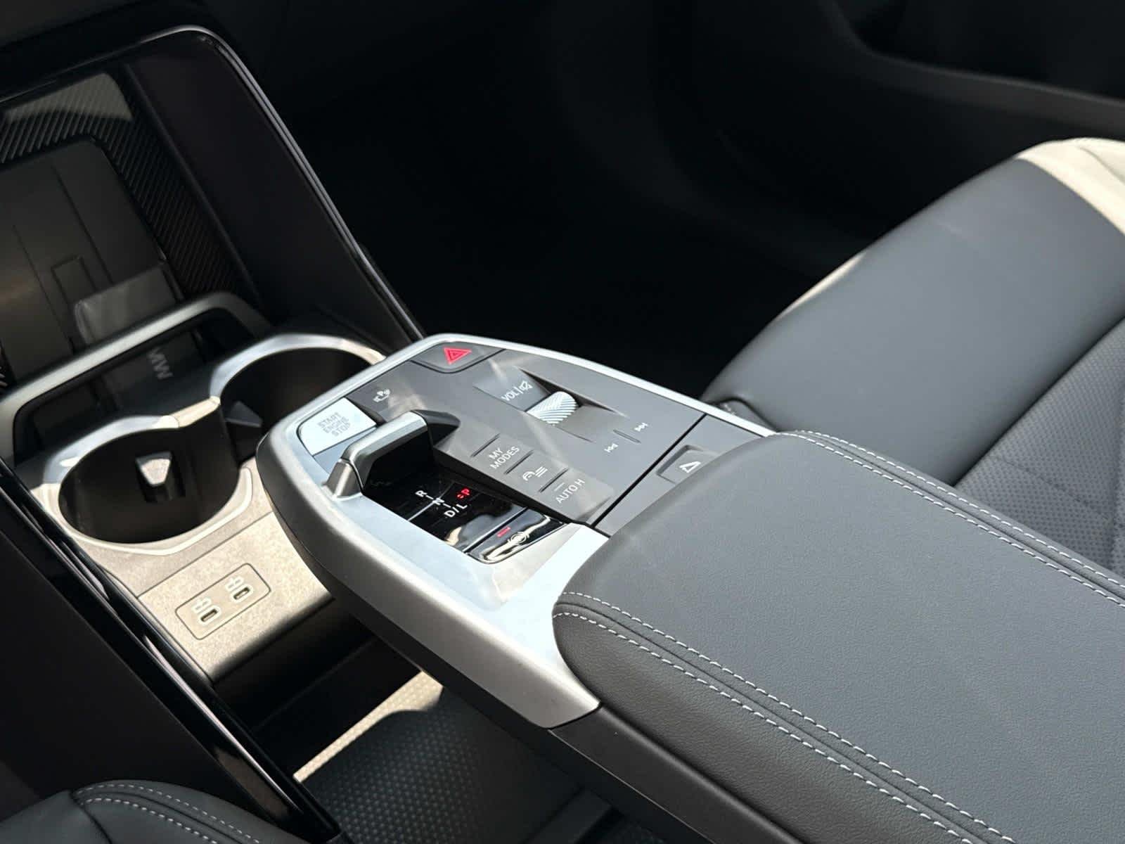 2025 BMW X2 28i - Photo 21