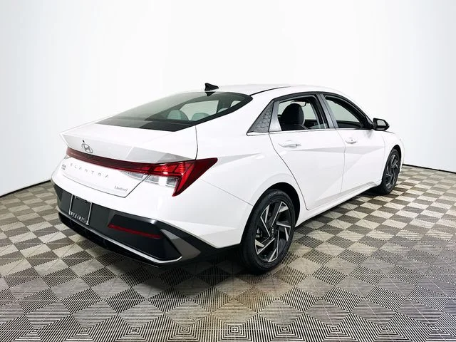 New 2026 Hyundai ELANTRA Limited