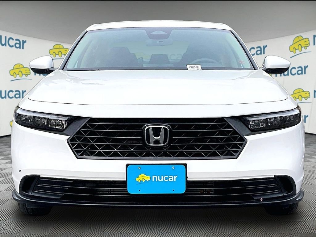 Used 2025 White Honda LX image 2