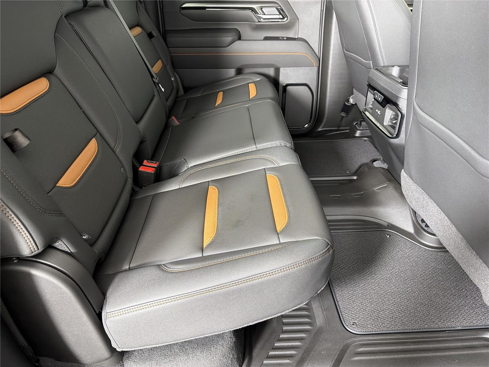 2026 GMC Sierra 2500HD AT4 - Photo 14