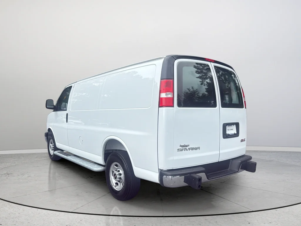2025 GMC Savana Cargo Work Van - Photo 9