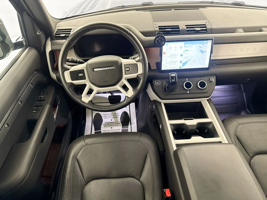 Used 2025 Gray Land Rover X-Dynamic SE image 23