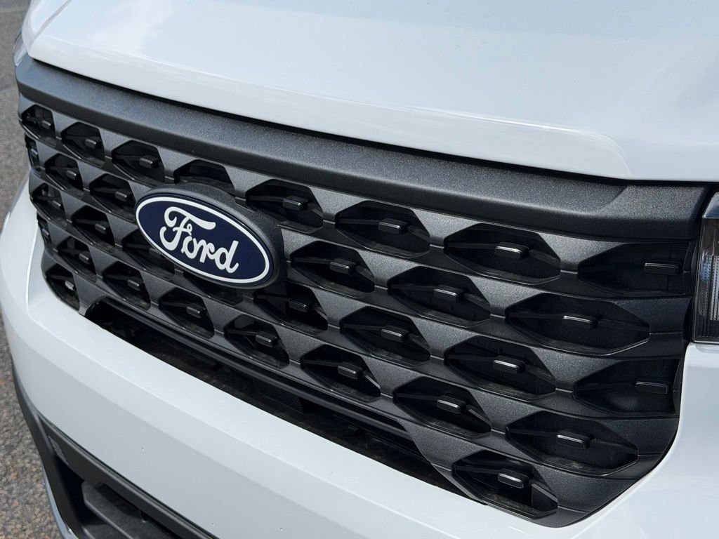 New 2026 Oxford White Ford XLT image 32