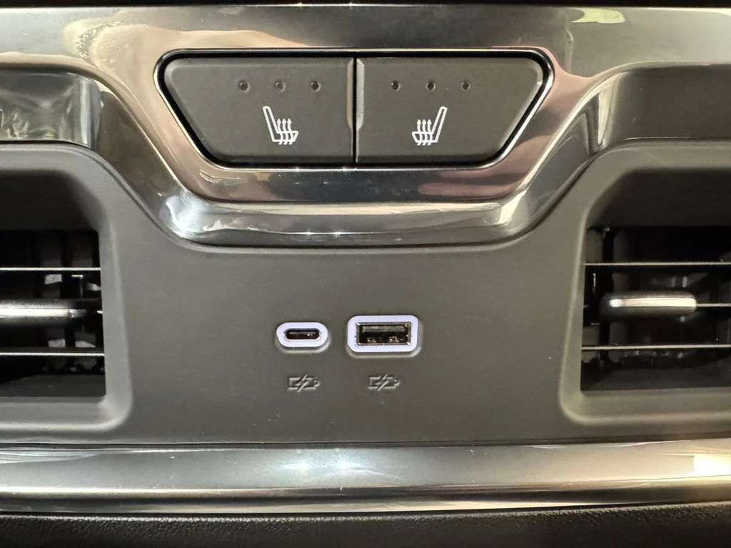 2026 GMC Sierra 1500 SLT - Photo 13