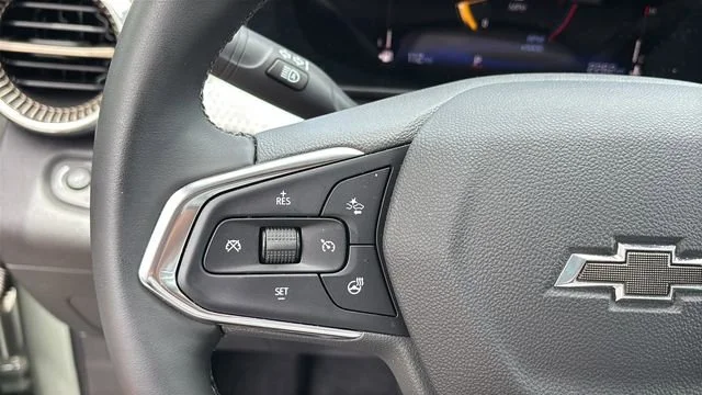 Used 2026 Cacti Green Chevrolet ACTIV image 23