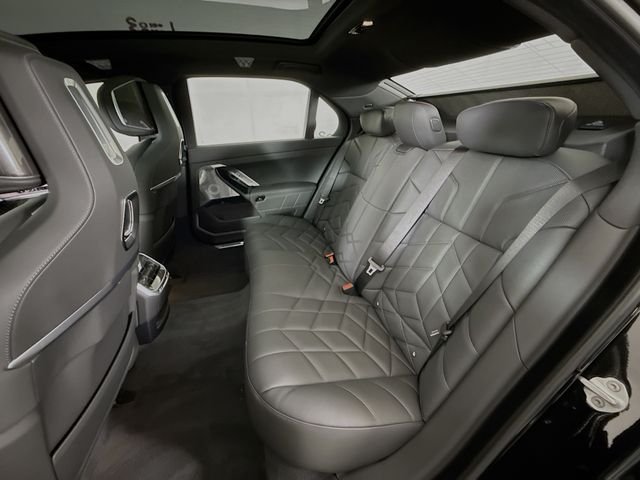 Used 2026 Black BMW 760i xDrive image 26
