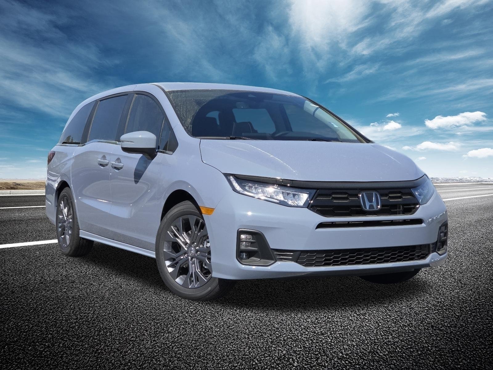 New 2026 Sonic Gray Pearl Honda Touring image 2