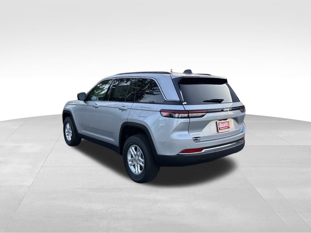 2024 Jeep Cherokee Limited 4xe photo 2