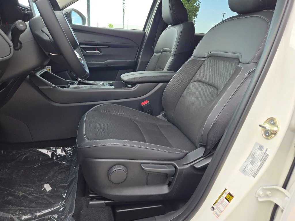 New 2026 Rhodium White Metallic Mazda 2.5 S Select AWD image 19