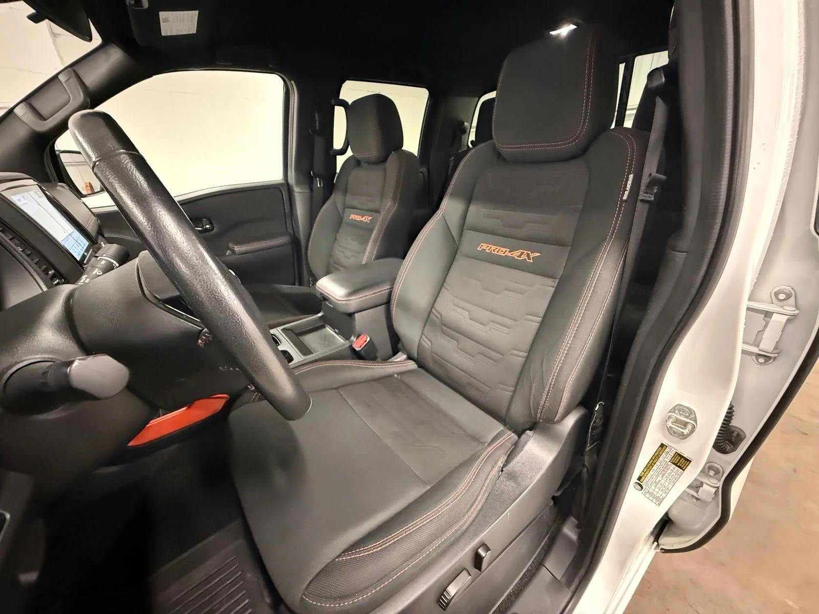 Used 2023 White Nissan PRO-4X image 18