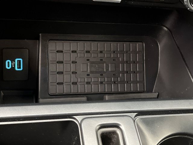 Used 2024 Avalanche Gray Ford XLT image 28