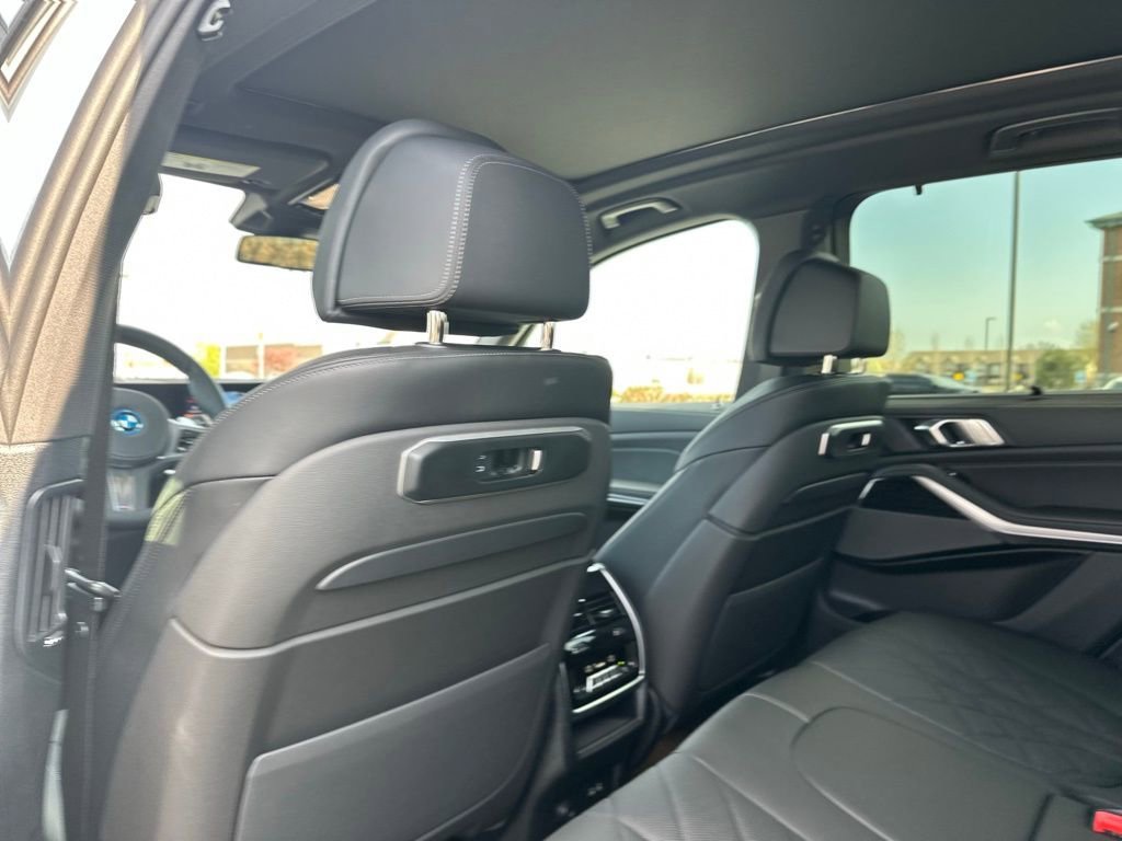 New 2026 Brooklyn Grey Metallic BMW xDrive50e image 21