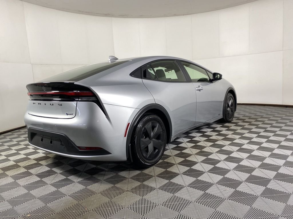 2023 Toyota Prius LE - Photo 36