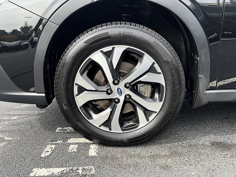 Used 2021 Crystal Black Silica Subaru Limited image 8