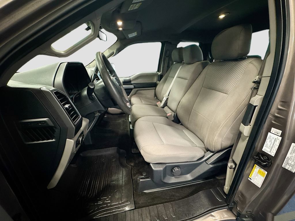 Used 2018  Ford XL image 20