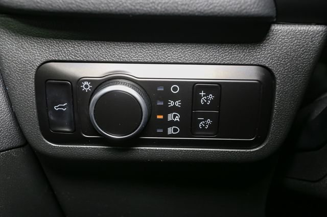 Used 2023 White Ford Active image 34
