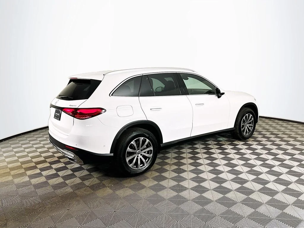 Used 2024 White Mercedes-Benz GLC 300 image 6