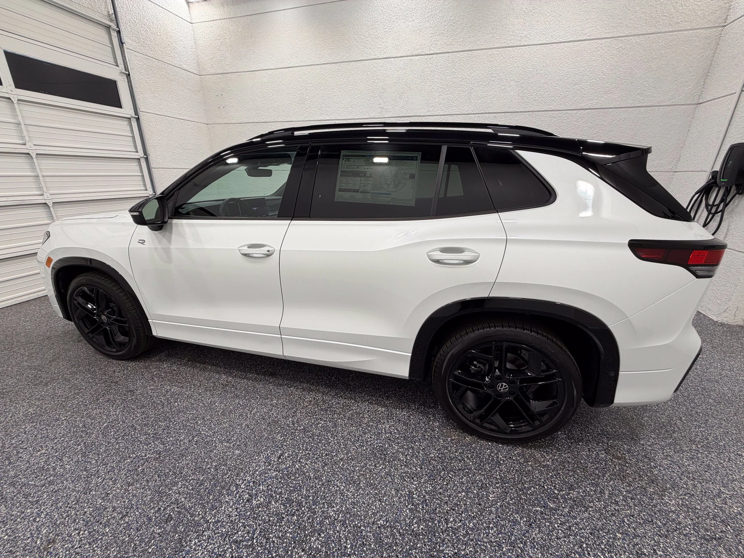 New 2026 White Volkswagen SE R-Line Black image 3