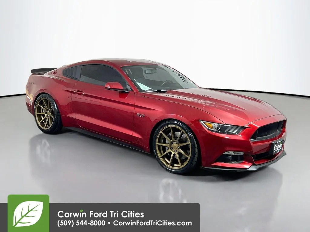 2017 Ford Mustang GT Coupe's photo