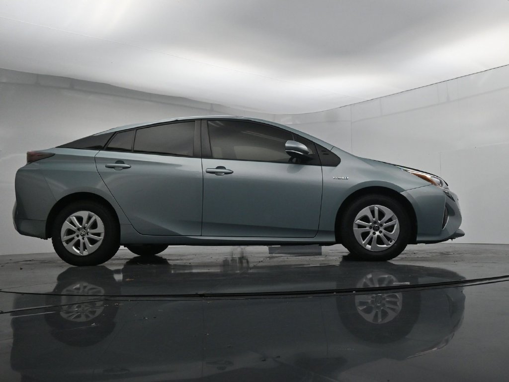 Used 2017 Beige Toyota Two image 40