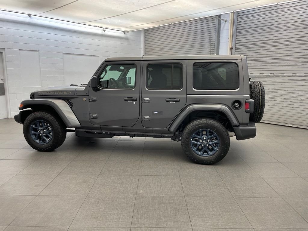 New 2026 Granite Crystal Metallic Clear-Coat Exterior Paint Jeep 85th Anniversary Edition image 5