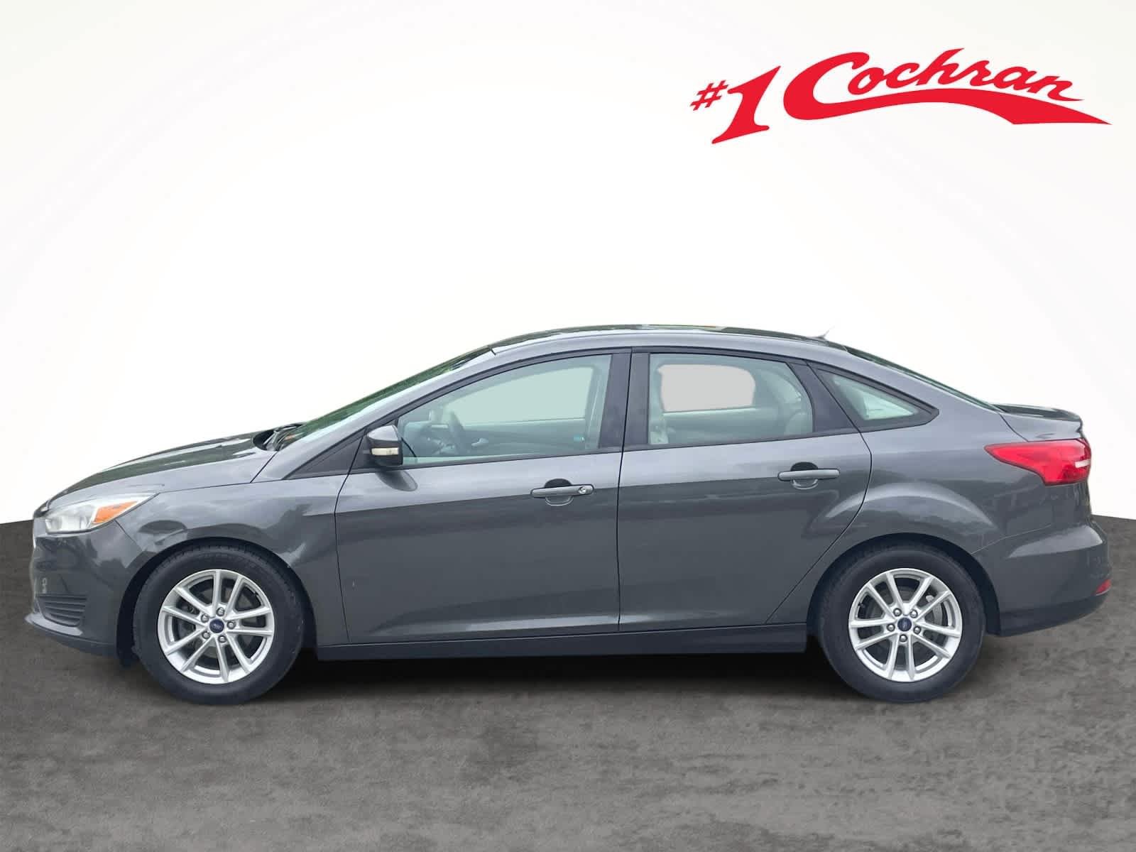 Used 2016 Magnetic Ford SE image 10