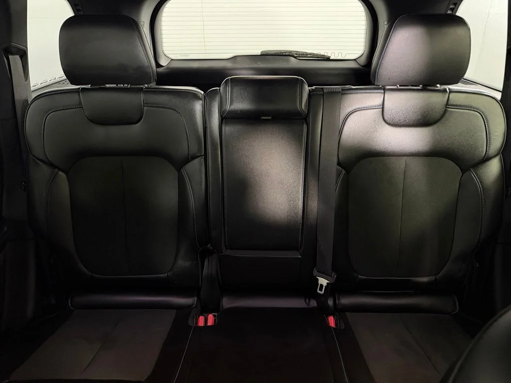 Used 2025 White Jeep Trailhawk 4xe image 21