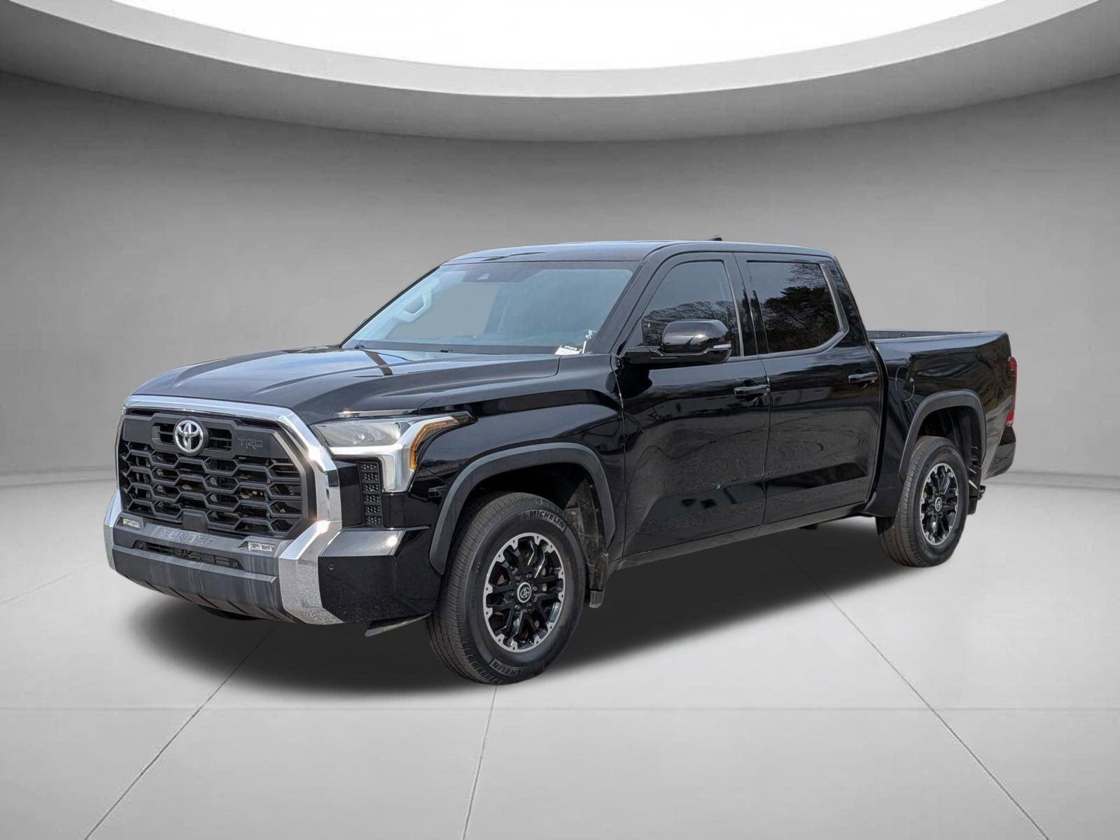 Used 2022 Midnight Black Metallic Toyota SR5 image 1