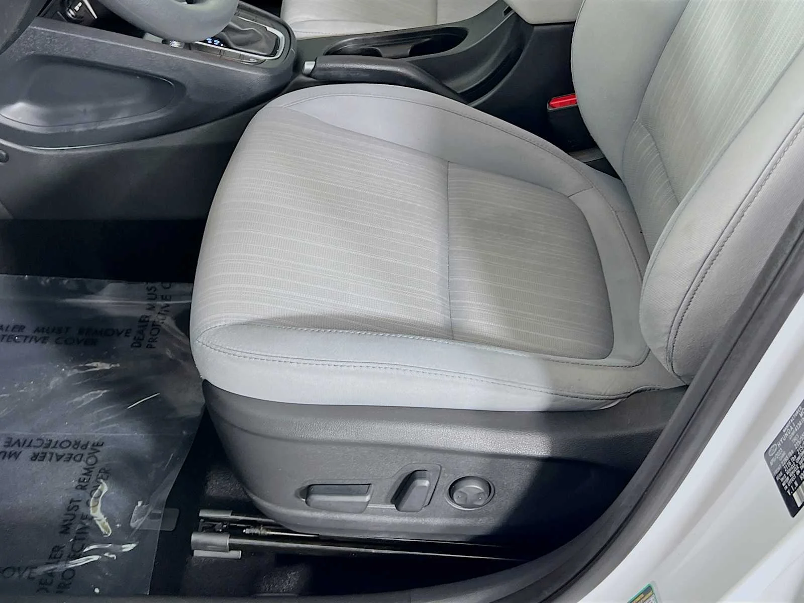 Used 2023 Lunar White Hyundai SEL image 19