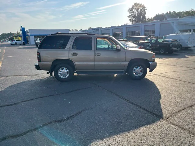 Used 2001  GMC SLE image 2