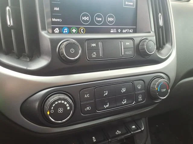 Used 2022 Summit White Chevrolet LT image 18