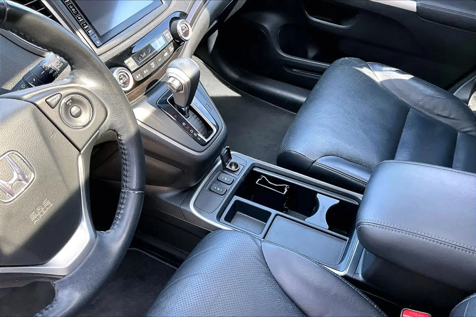 Used 2015 Alabaster Silver Metallic Honda EX-L image 16
