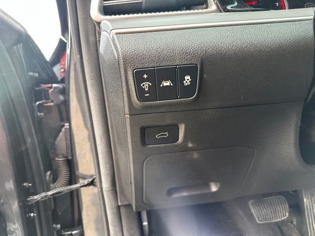 Used 2023 Gray Kia LXS image 19