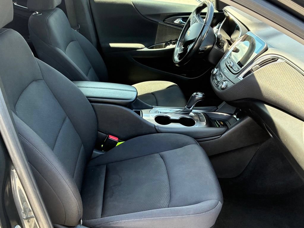 2016 Chevrolet Malibu 1LT - Photo 44