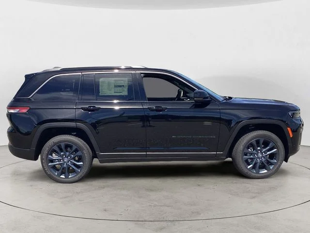 New 2026 Diamond Black Jeep 85TH ANNIVERSARY EDITION 4X4 image 7