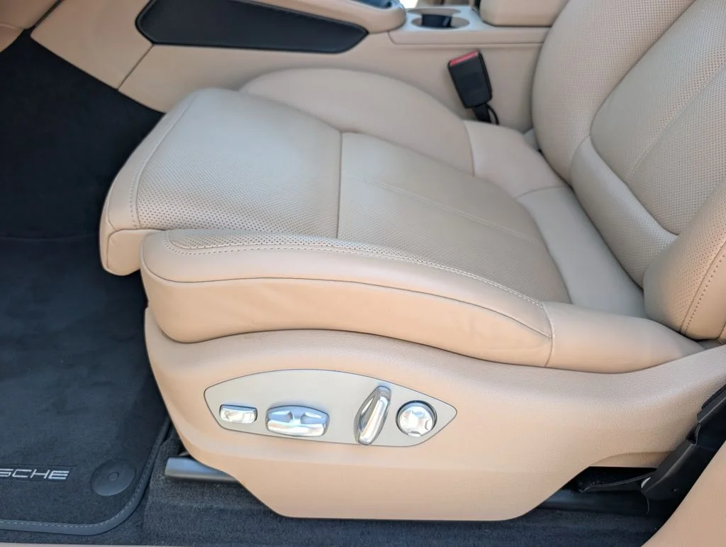 Used 2026 White Porsche  image 18