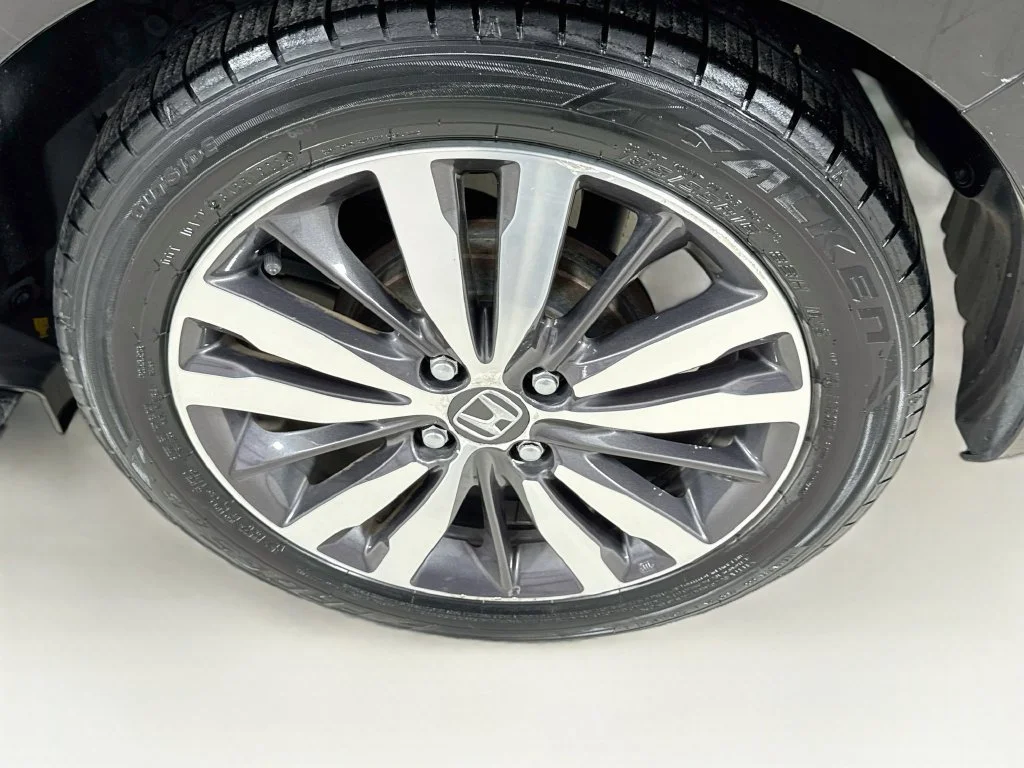 Used 2016 Crystal Black Pearl Honda EX image 32