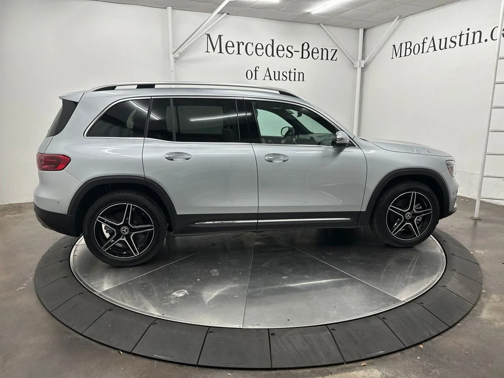 New 2026 Silver Mercedes-Benz GLB 250 image 8