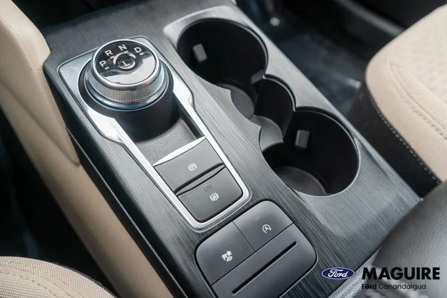 Used 2022 Blue Ford SE image 26